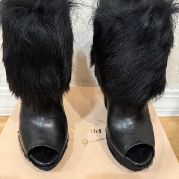 Booth - Picture 2 of 5